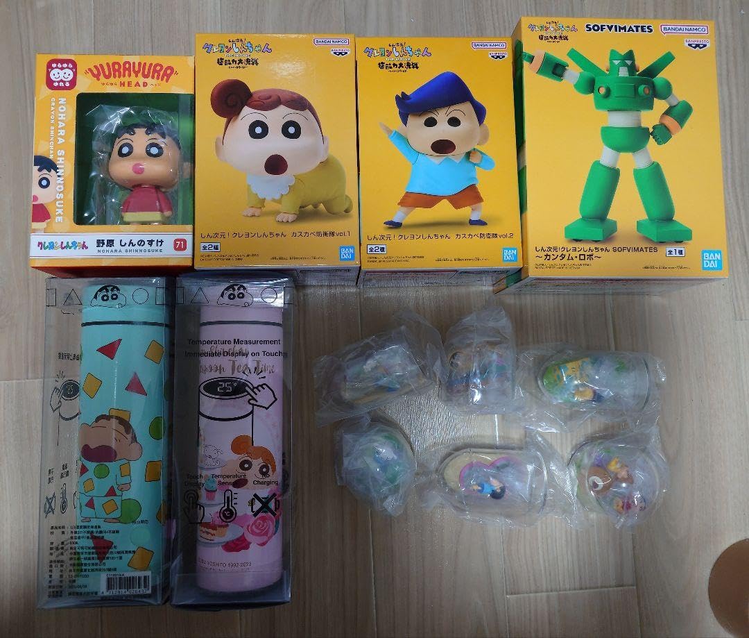 Amazon.co.jp: クレヨン しんちゃん フィギュア グッズセット : 文房具